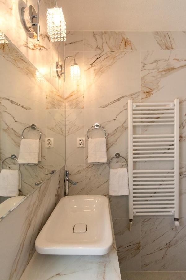 Ines Apartments オフリド エクステリア 写真