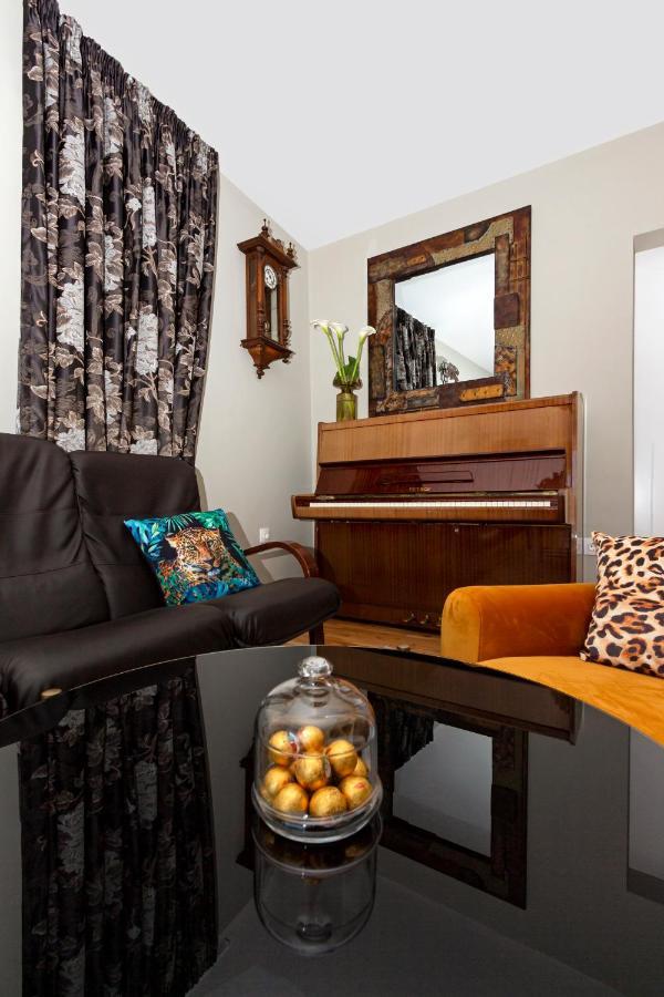 Ines Apartments オフリド エクステリア 写真