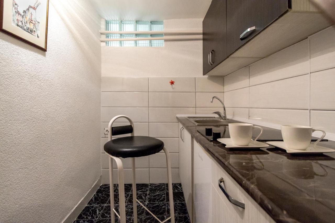 Ines Apartments オフリド エクステリア 写真