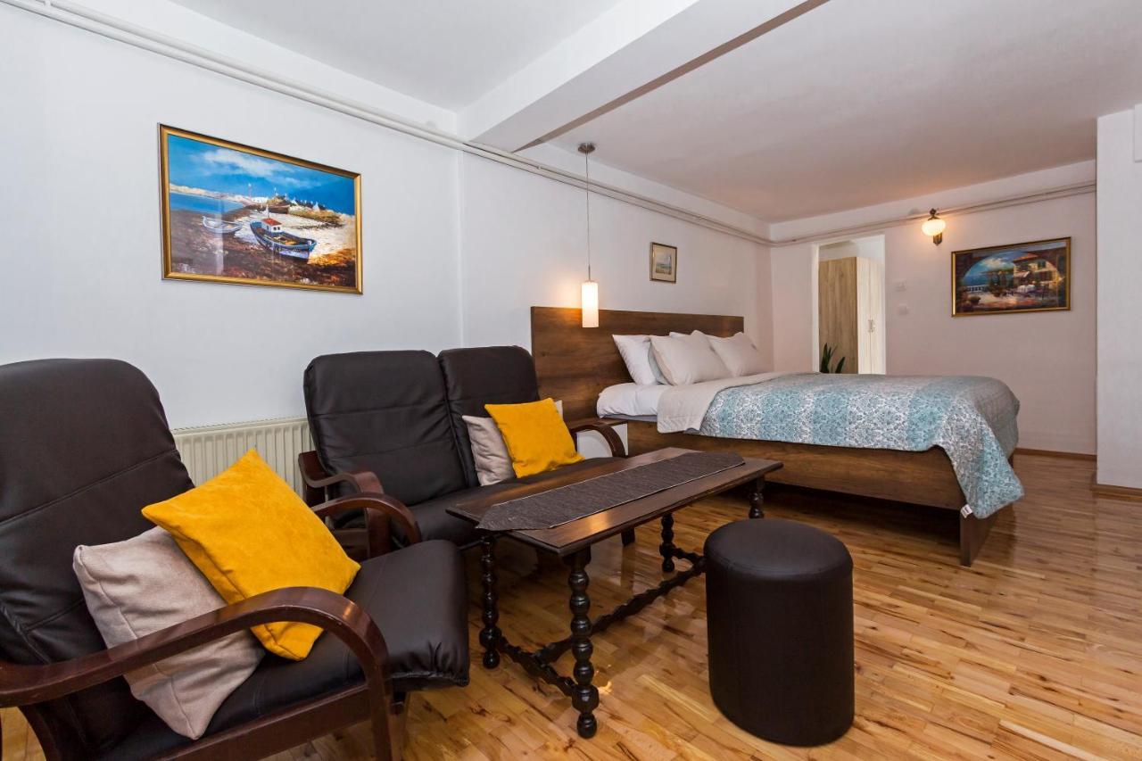 Ines Apartments オフリド エクステリア 写真